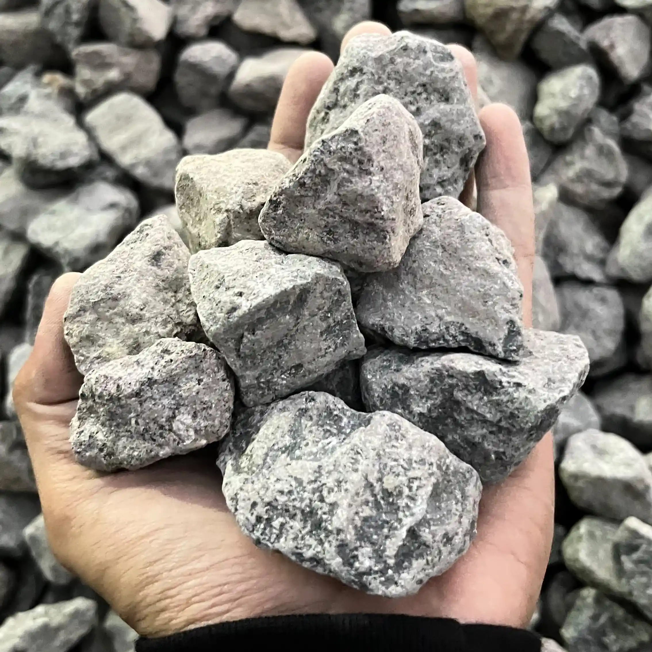 Jual batu split 2-3 cm berkualitas layanan 24 jam jabodetabek elementpasir