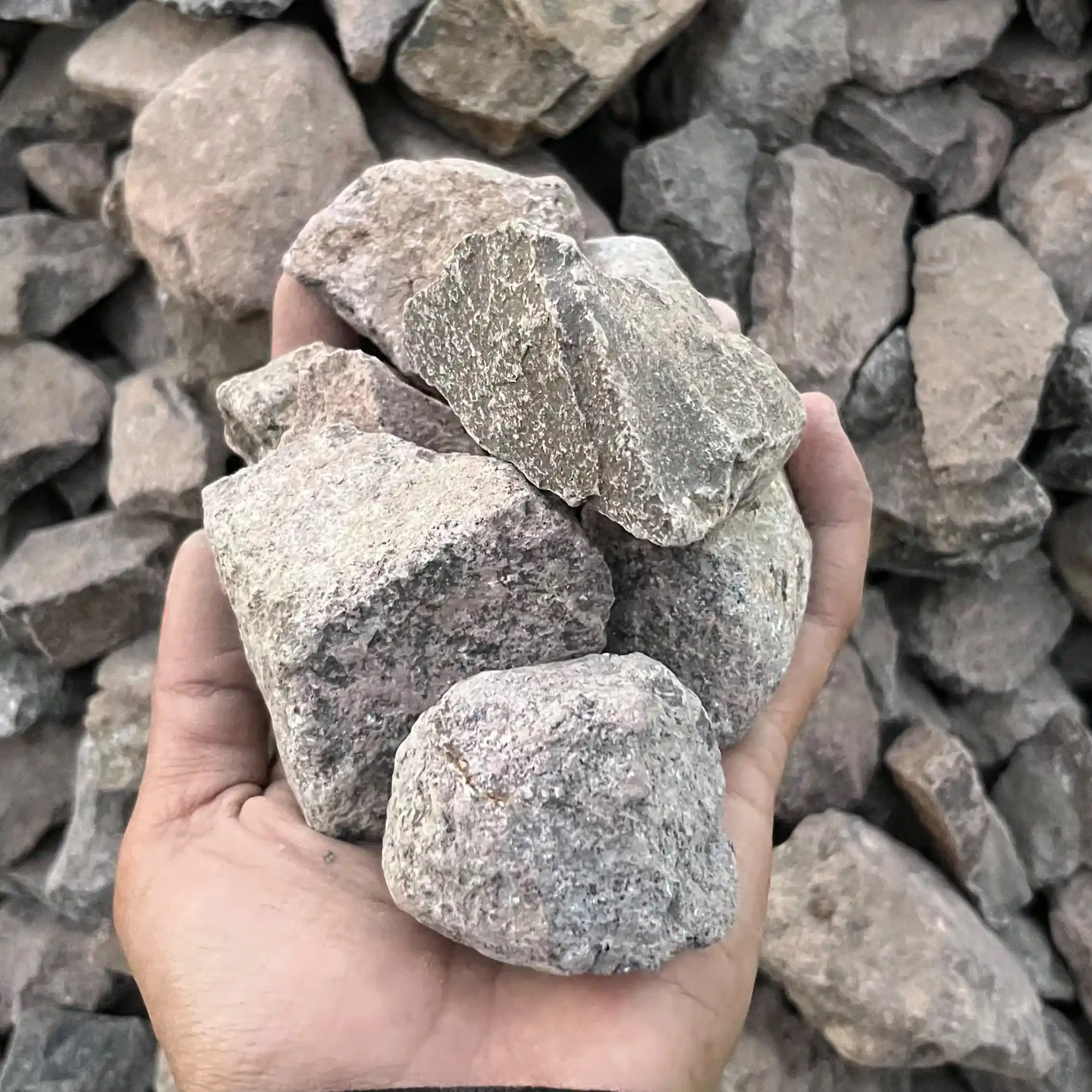 Jual batu split 3-5 cm berkualitas layanan 24 jam jabodetabek elementpasir