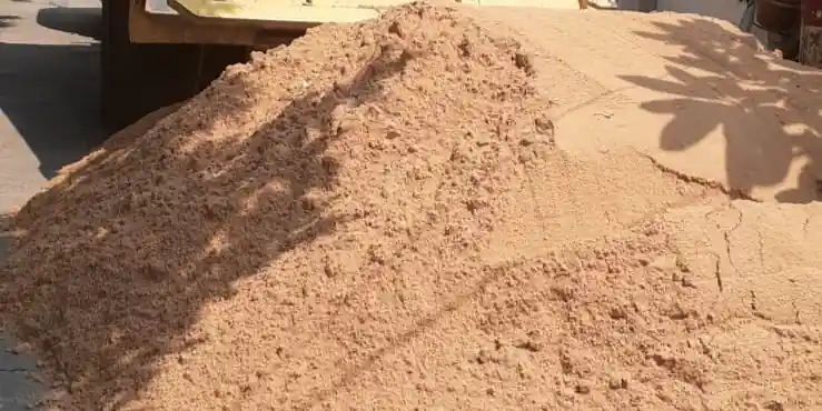 Supplier pasir bangka kuning berkualitas di depok untuk material bahan bangunan