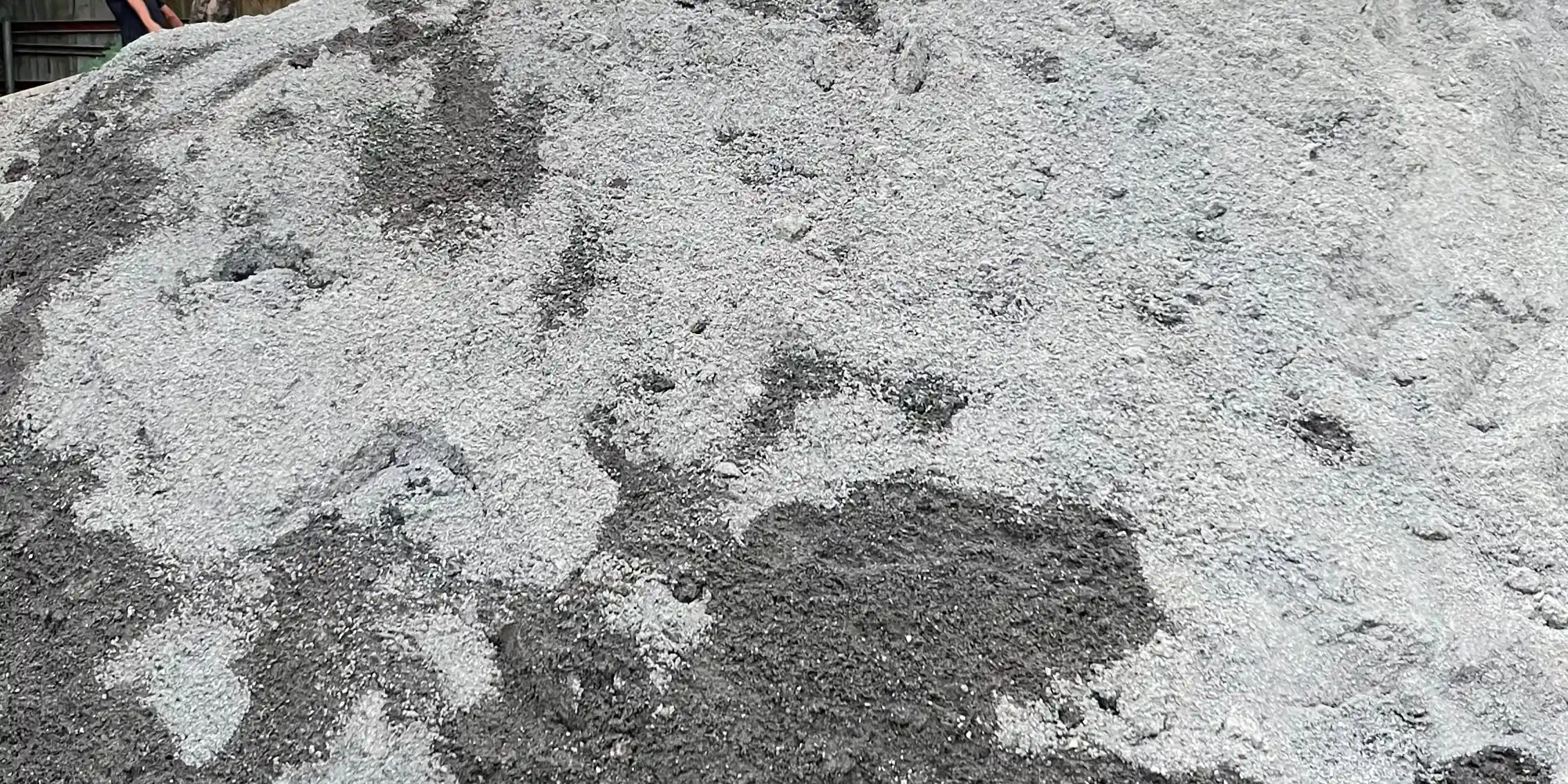 Supplier pasir hitam cor berkualitas di jabodetabek untuk material bahan bangunan