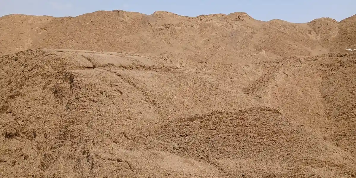 Supplier pasir tayan kalimantan berkualitas di bogor untuk material bahan bangunan